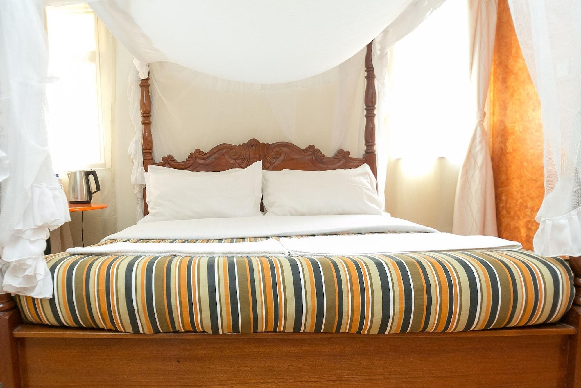 Upperhill Blueberry Hotel ไนโรบี ภายนอก รูปภาพ