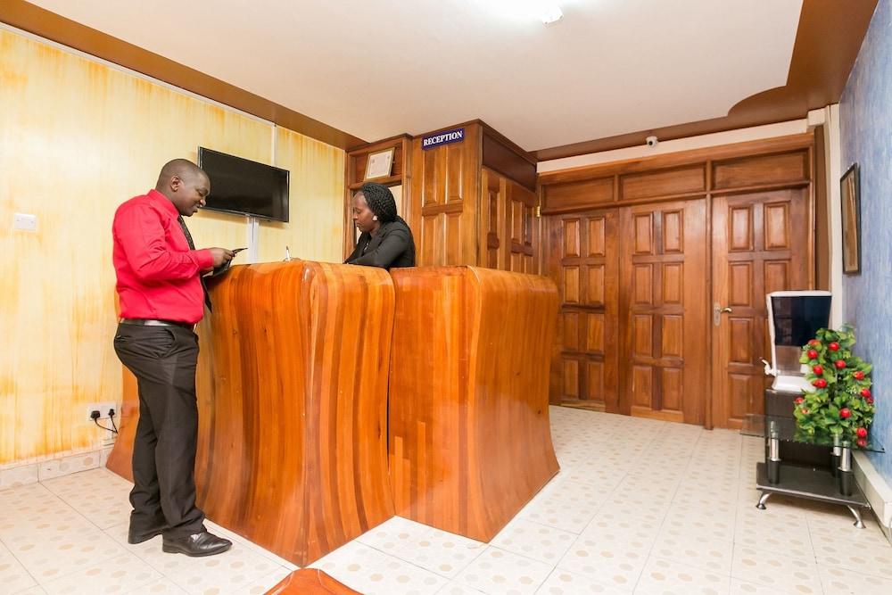 Upperhill Blueberry Hotel ไนโรบี ภายนอก รูปภาพ