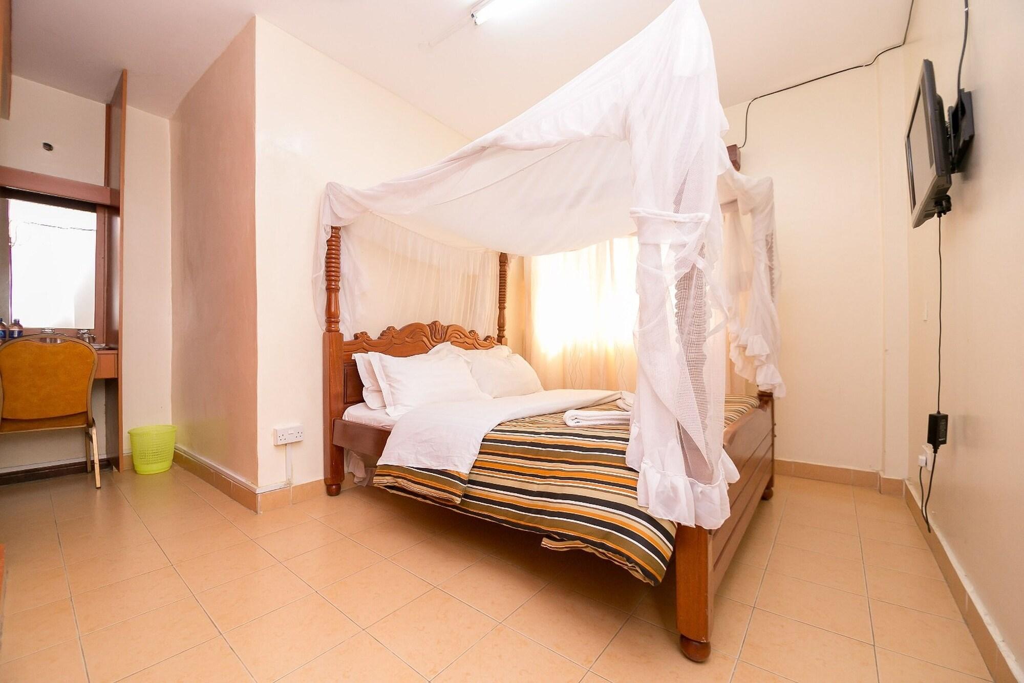 Upperhill Blueberry Hotel ไนโรบี ภายนอก รูปภาพ